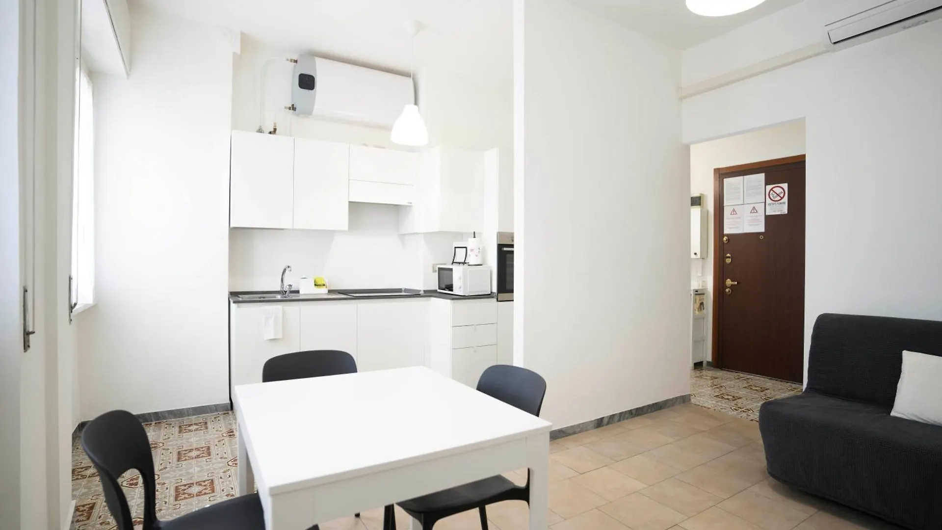 Appartamento Ale E-Commerce Holiday Home Buccinasco Italia